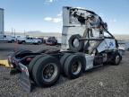 2016 Volvo Vnl Semi Truck na sprzedaż w Reno, NV - Rollover