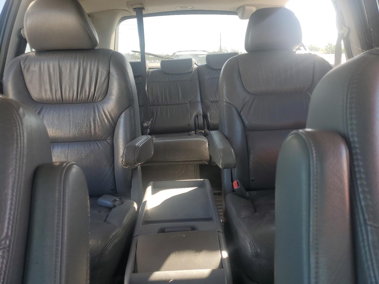 2005 Honda Odyssey Touring VIN: 5FNRL38855B111498 Lot: 56602065