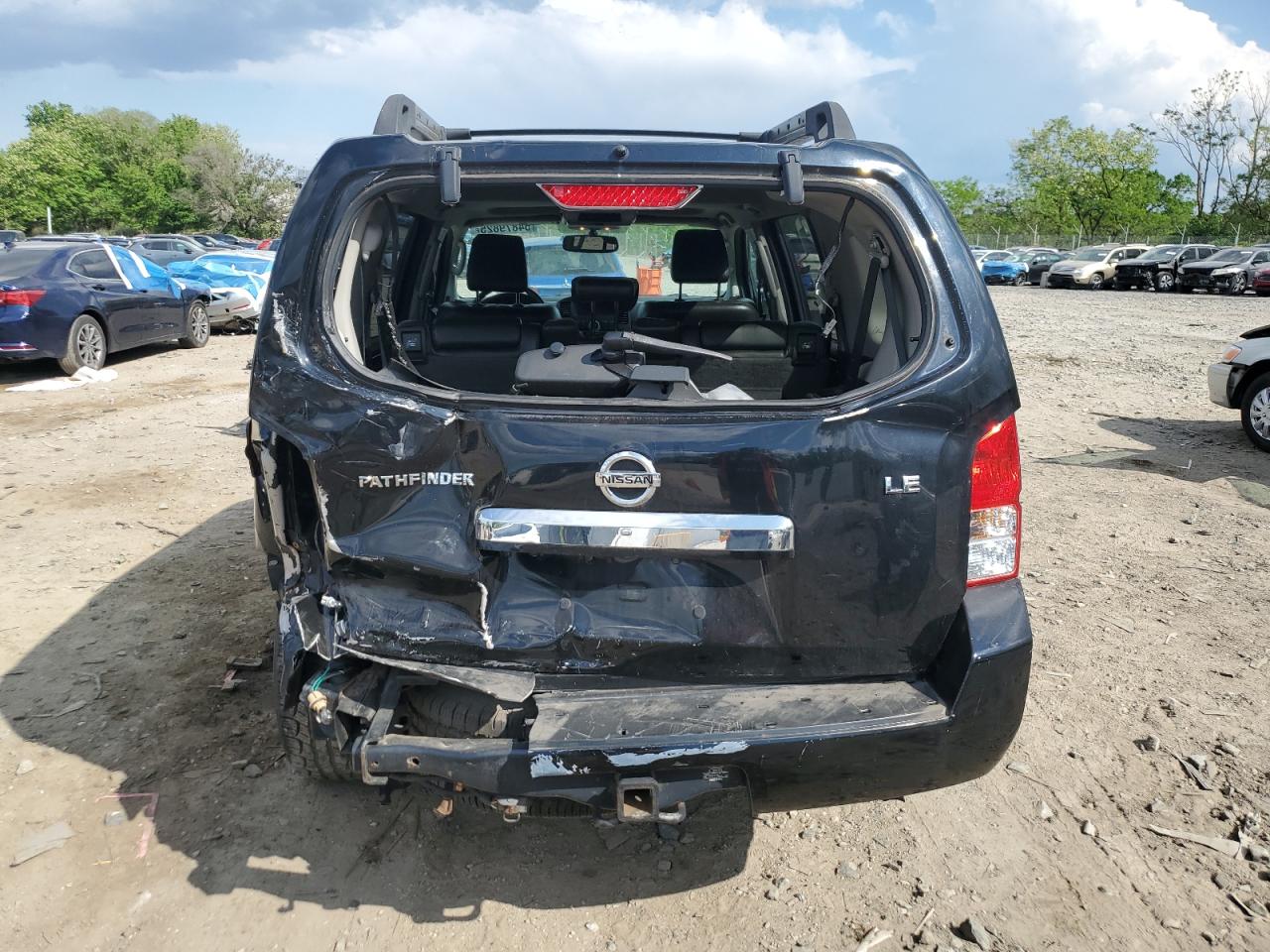 5N1AR1NB7BC618794 2011 Nissan Pathfinder S