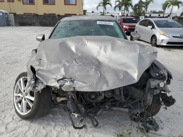  LEXUS IS 2018 Szary