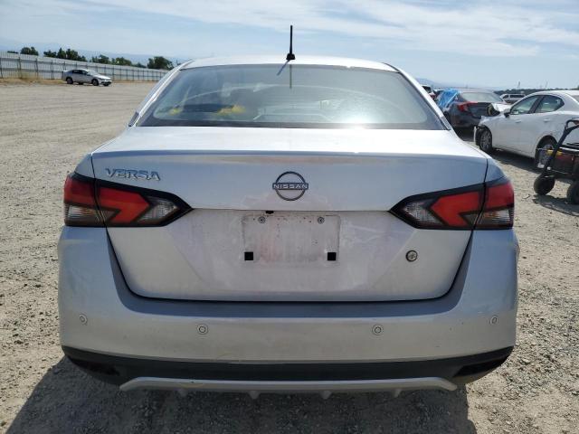  NISSAN VERSA 2024 Silver