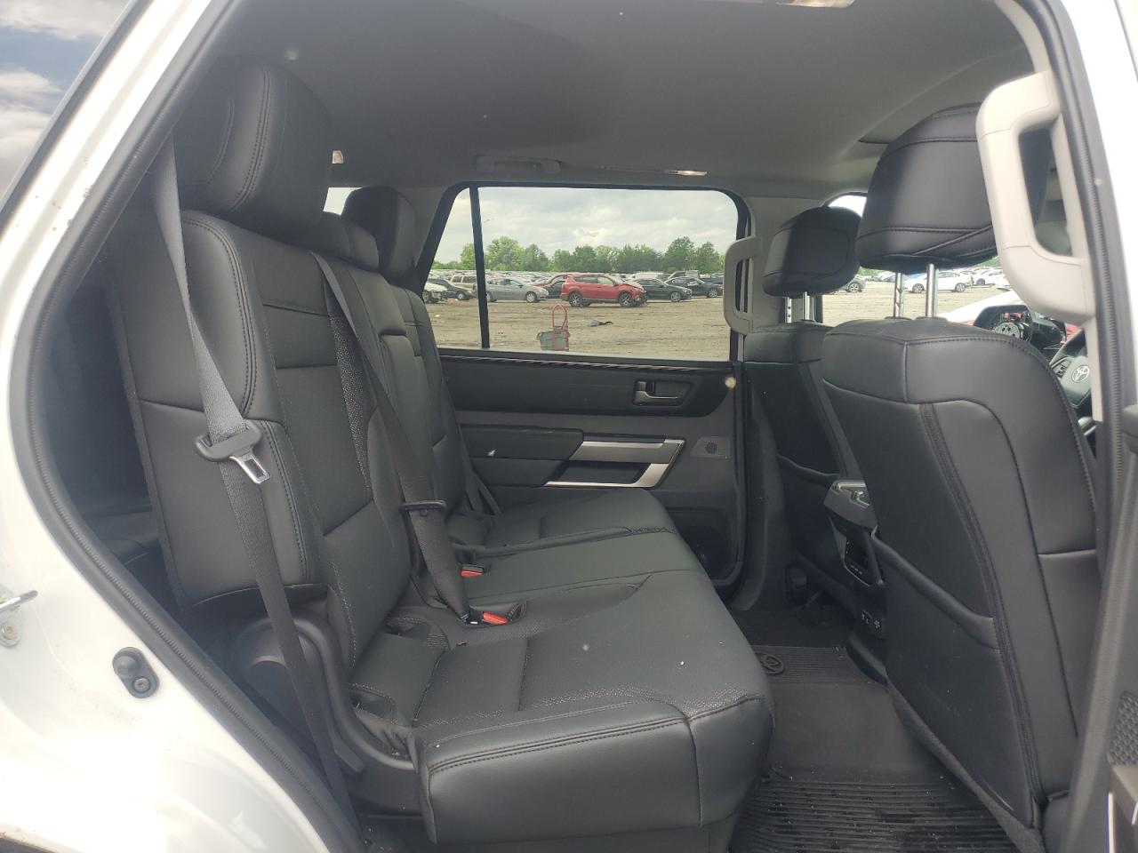 2024 Toyota Sequoia Sr5 VIN: 7SVAAABA4RX028228 Lot: 57059315