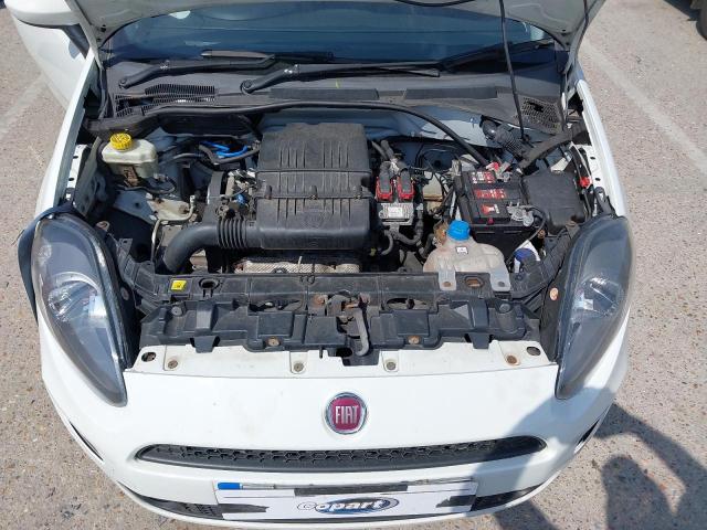 2013 FIAT PUNTO GBT