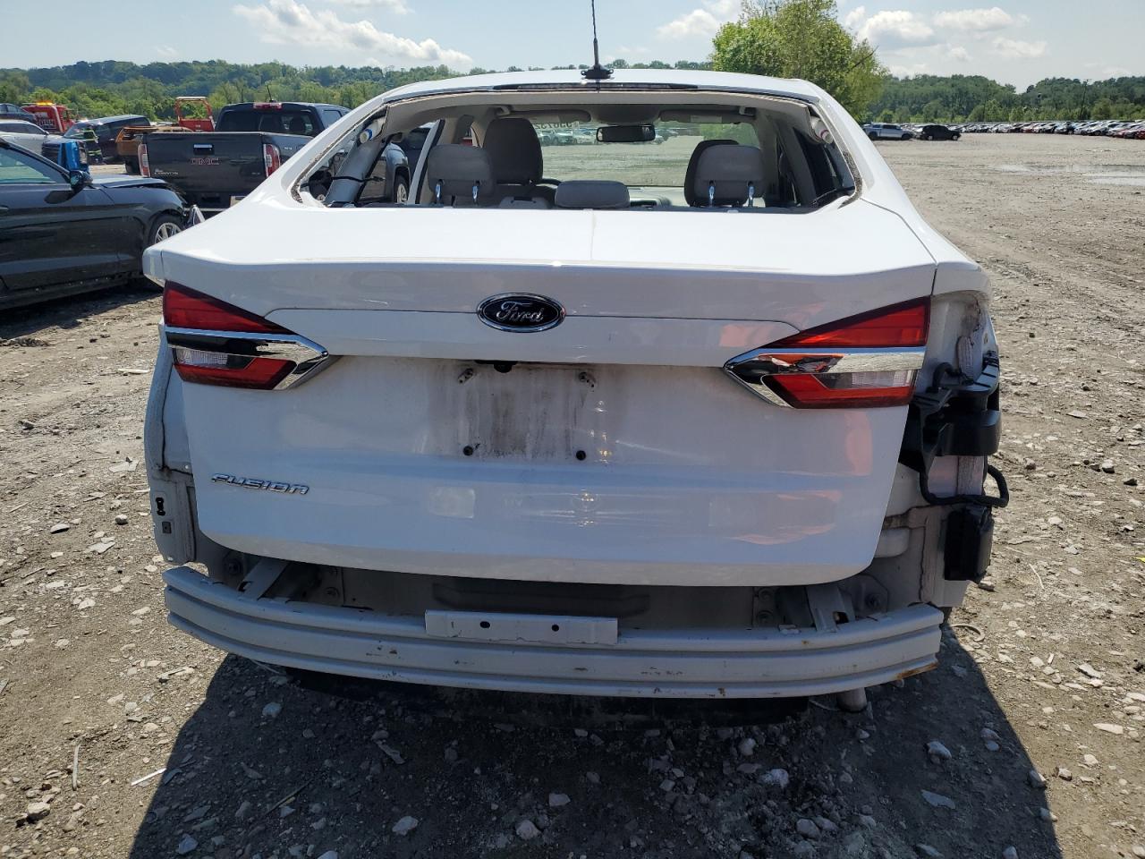 2019 Ford Fusion S VIN: 3FA6P0G76KR133489 Lot: 55673215