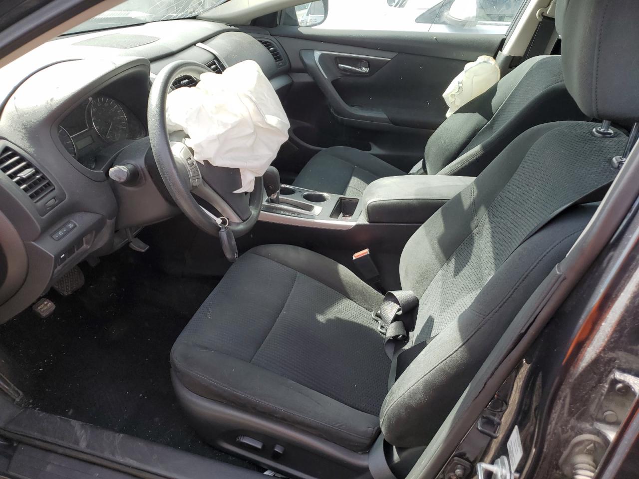 2015 Nissan Altima - Image 7
