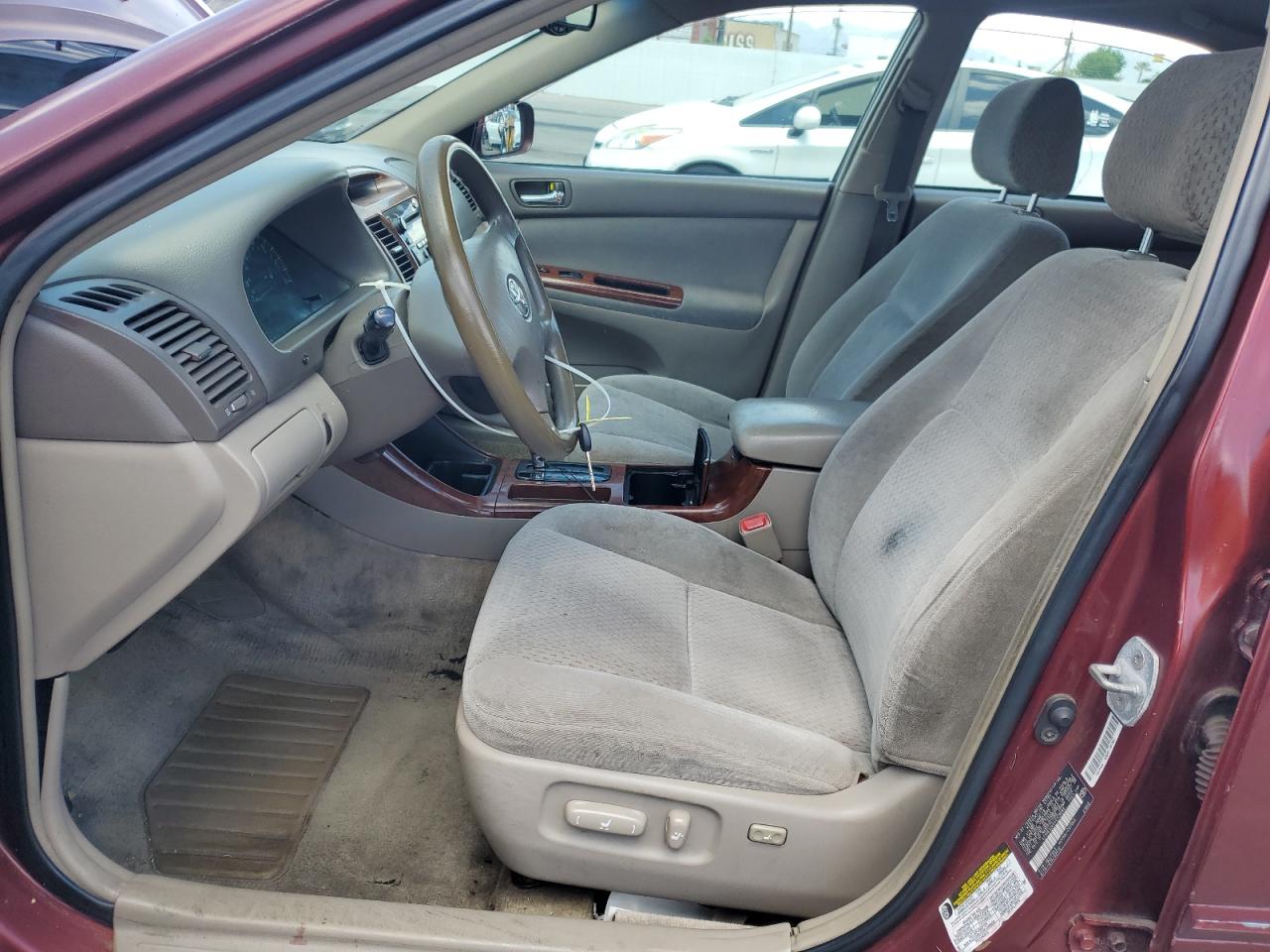 2004 Toyota Camry Le VIN: 4T1BE32KX4U329566 Lot: 56982045