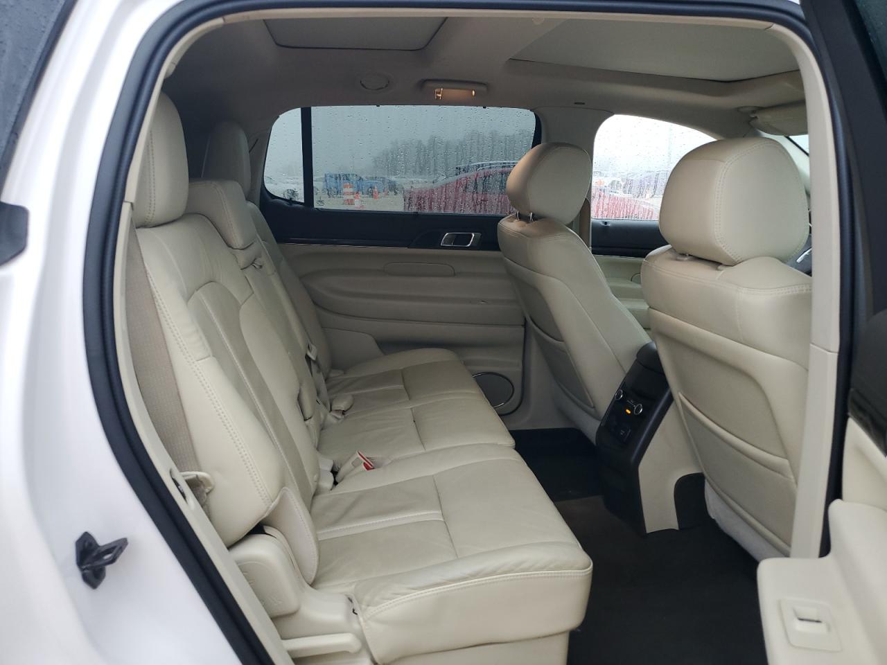 2015 Lincoln Mkt VIN: 2LMHJ5AT6FBL01725 Lot: 55765385