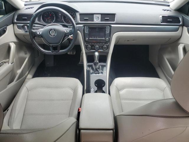  VOLKSWAGEN PASSAT 2017 Szary