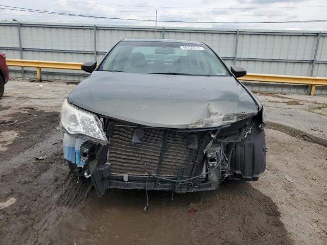  TOYOTA CAMRY 2013 Зеленый