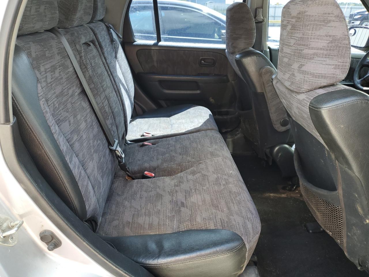 2004 Honda Cr-V Lx VIN: JHLRD68424C004712 Lot: 53665615