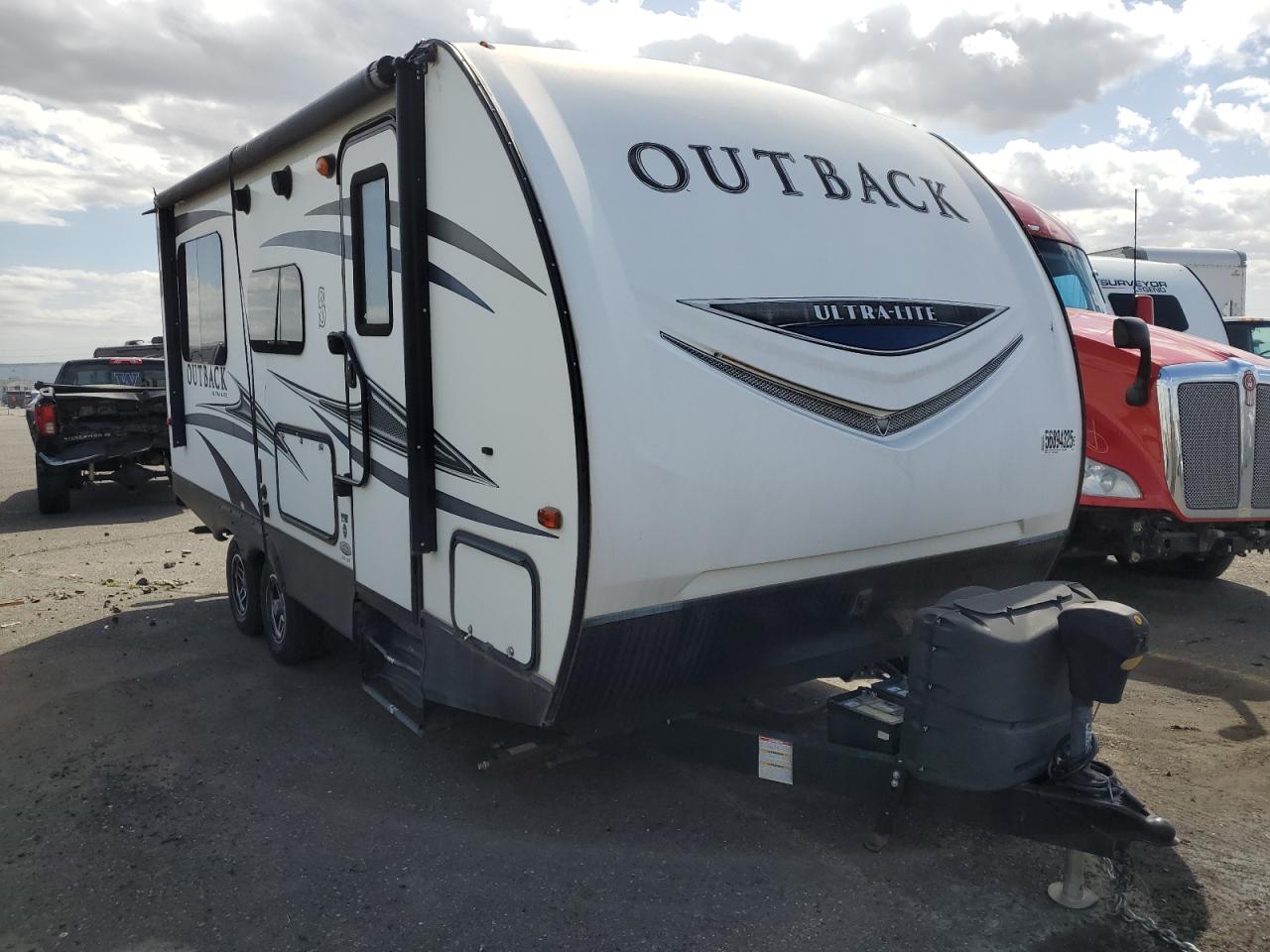 2018 Kutb Outbakloft VIN: 4YDT21023JB452042 Lot: 56894325