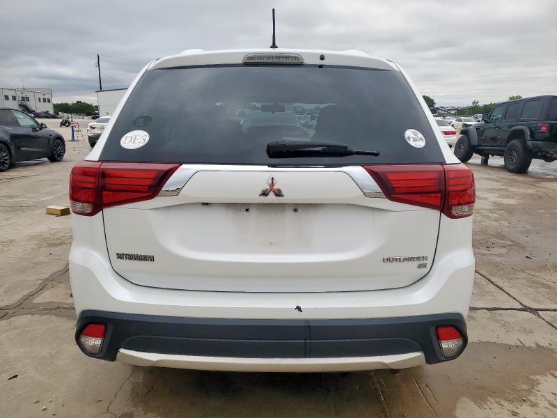  MITSUBISHI OUTLANDER 2016 Білий