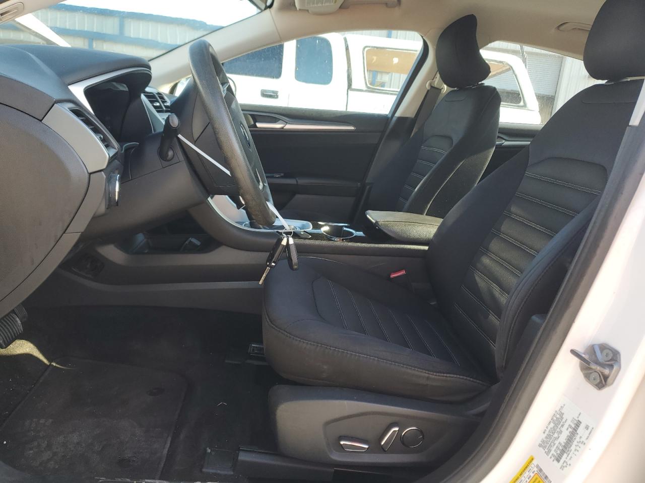 2015 Ford Fusion Se VIN: 3FA6P0HD2FR167178 Lot: 54141555