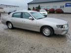2001 Lincoln Town Car Executive en Venta en Louisville, KY - Front End