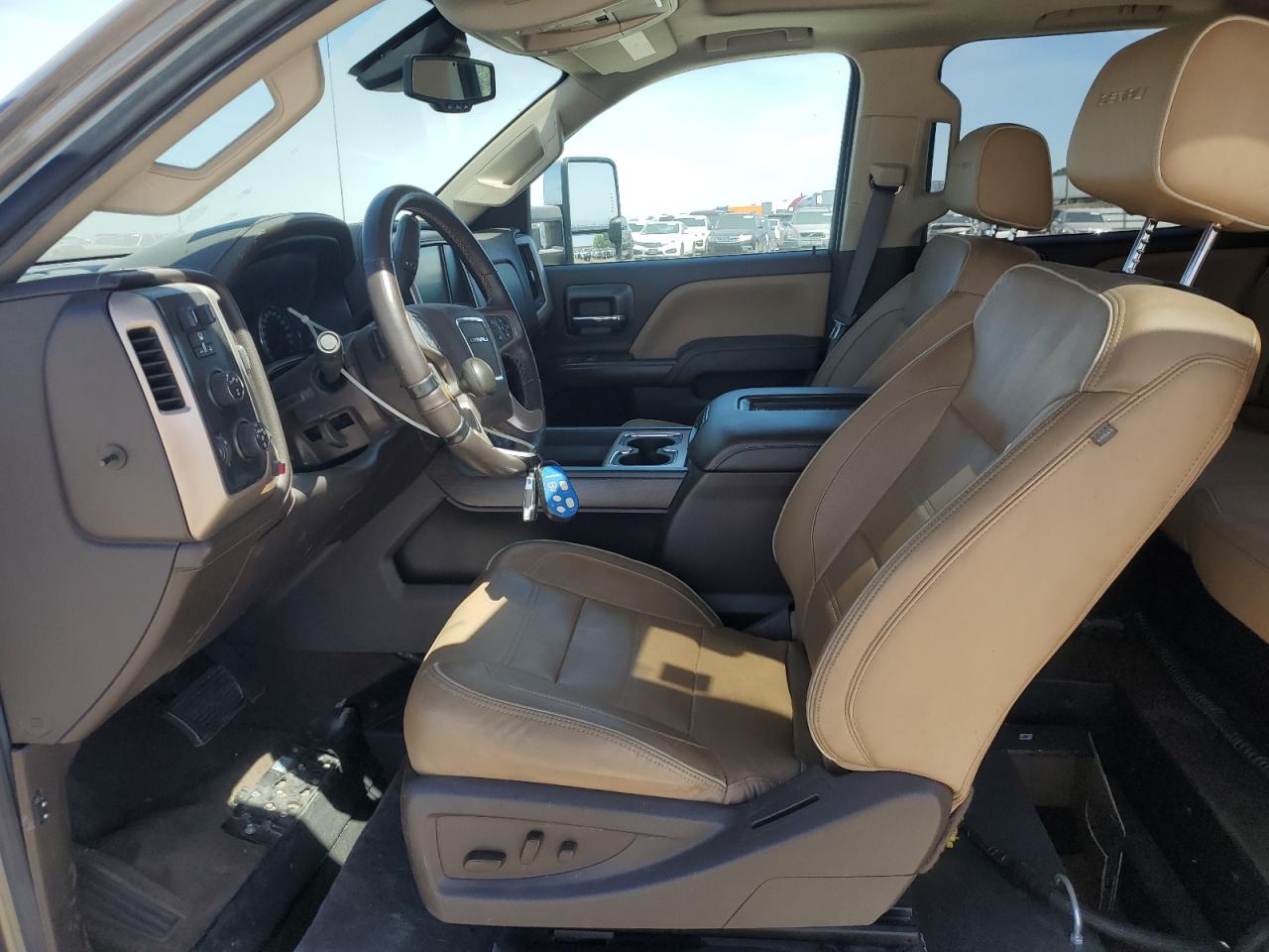 2018 GMC Sierra K2500 Denali VIN: 1GT12UEY6JF101420 Lot: 55831995