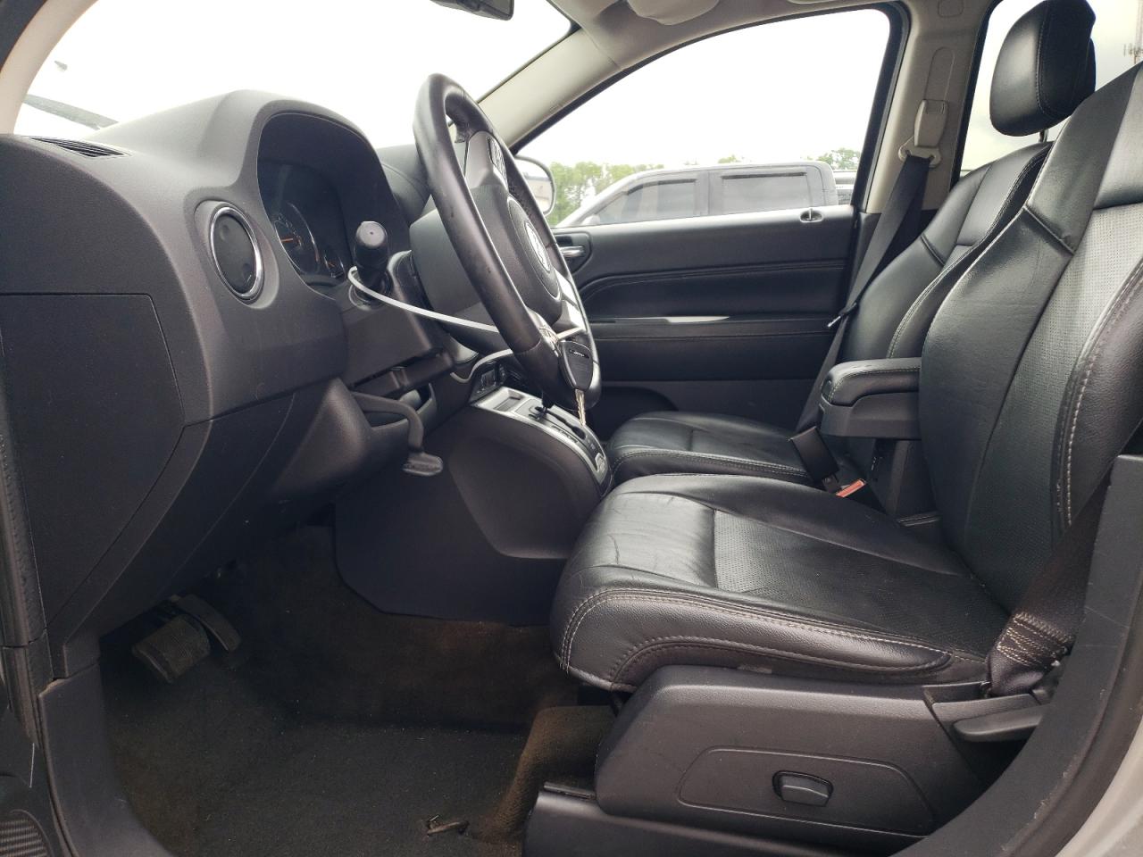 2016 Jeep Compass Latitude VIN: 1C4NJCEA7GD546819 Lot: 56486535
