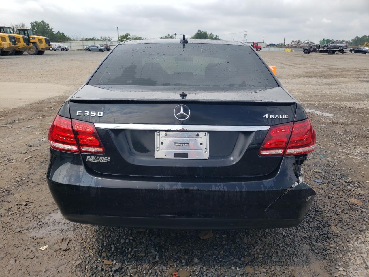 2014 Mercedes-Benz E 350 4Matic VIN: WDDHF8JB9EA835215 Lot: 58389145
