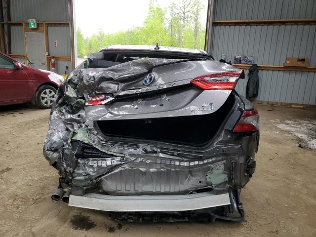 2022 TOYOTA CAMRY XLE  