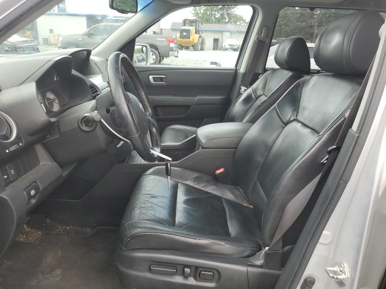 2011 Honda Pilot Touring VIN: 5FNYF4H9XBB092234 Lot: 56739655