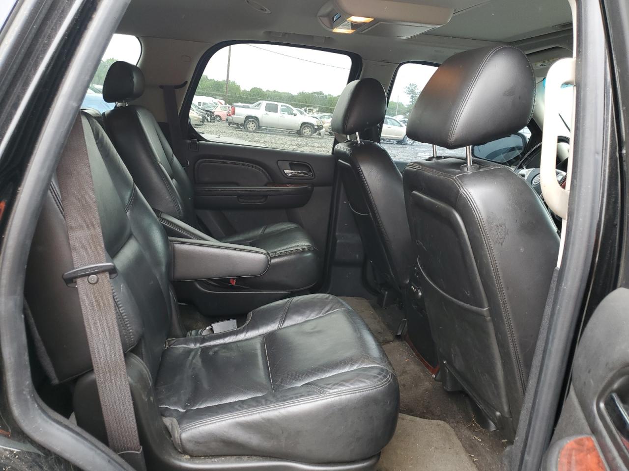 2010 Cadillac Escalade Premium VIN: 1GYUKCEF7AR242110 Lot: 58755955