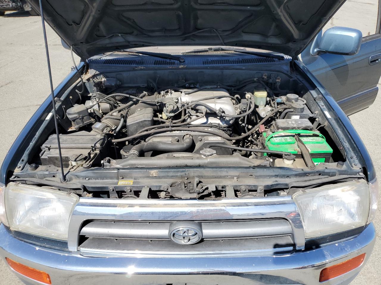 1996 Toyota 4Runner Limited VIN: JT3HN87R8T0028855 Lot: 55684735