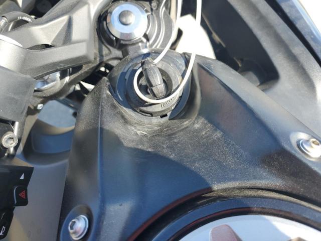  KAWASAKI EX650 R 2025 Черный