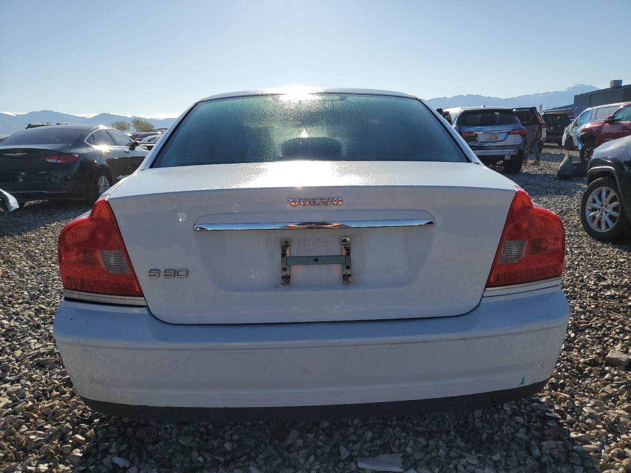 2005 Volvo S80 2.5T VIN: YV1TS592451390394 Lot: 55834475