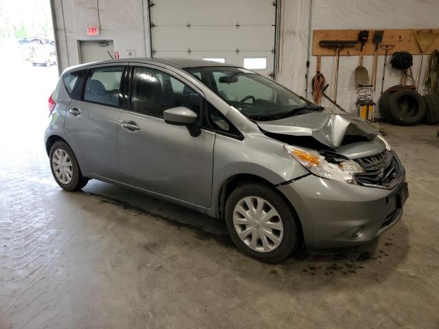 Hatchbacks NISSAN VERSA 2015 Srebrny