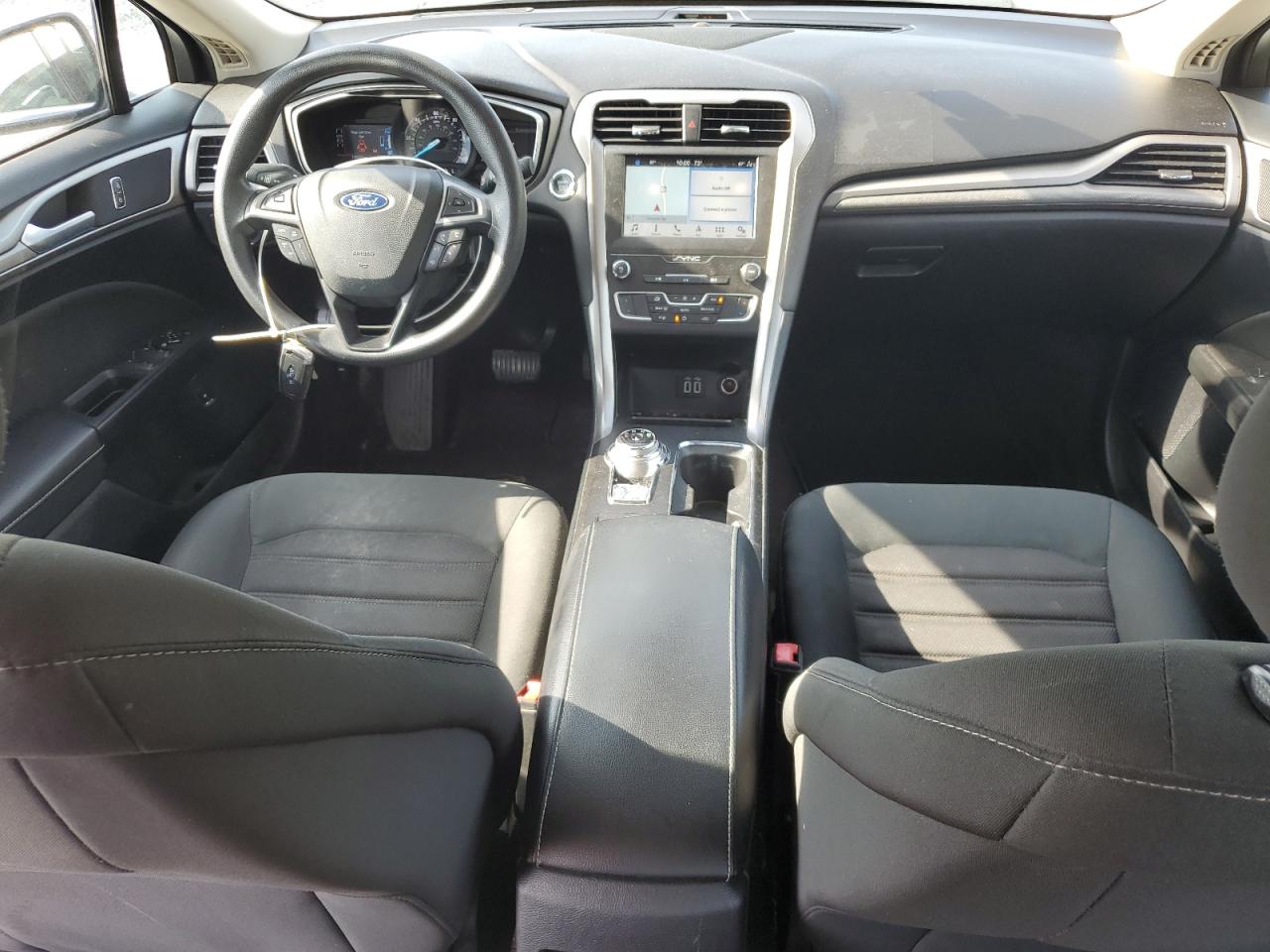 2019 Ford Fusion Se VIN: 3FA6P0LUXKR124824 Lot: 54031685