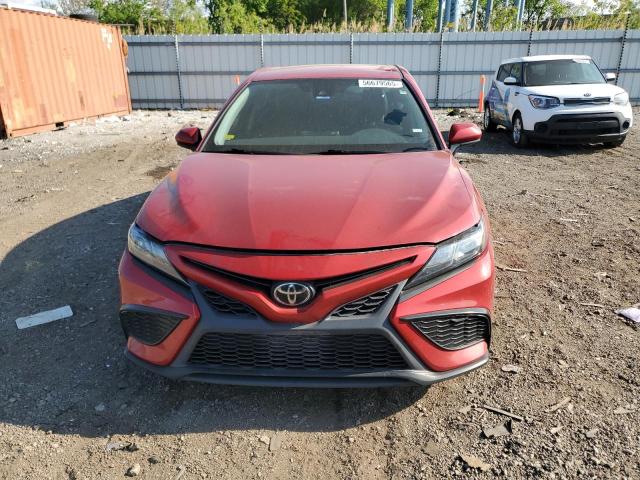  TOYOTA CAMRY 2021 Красный