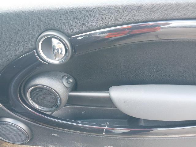 2010 MINI ONE GRAPHI