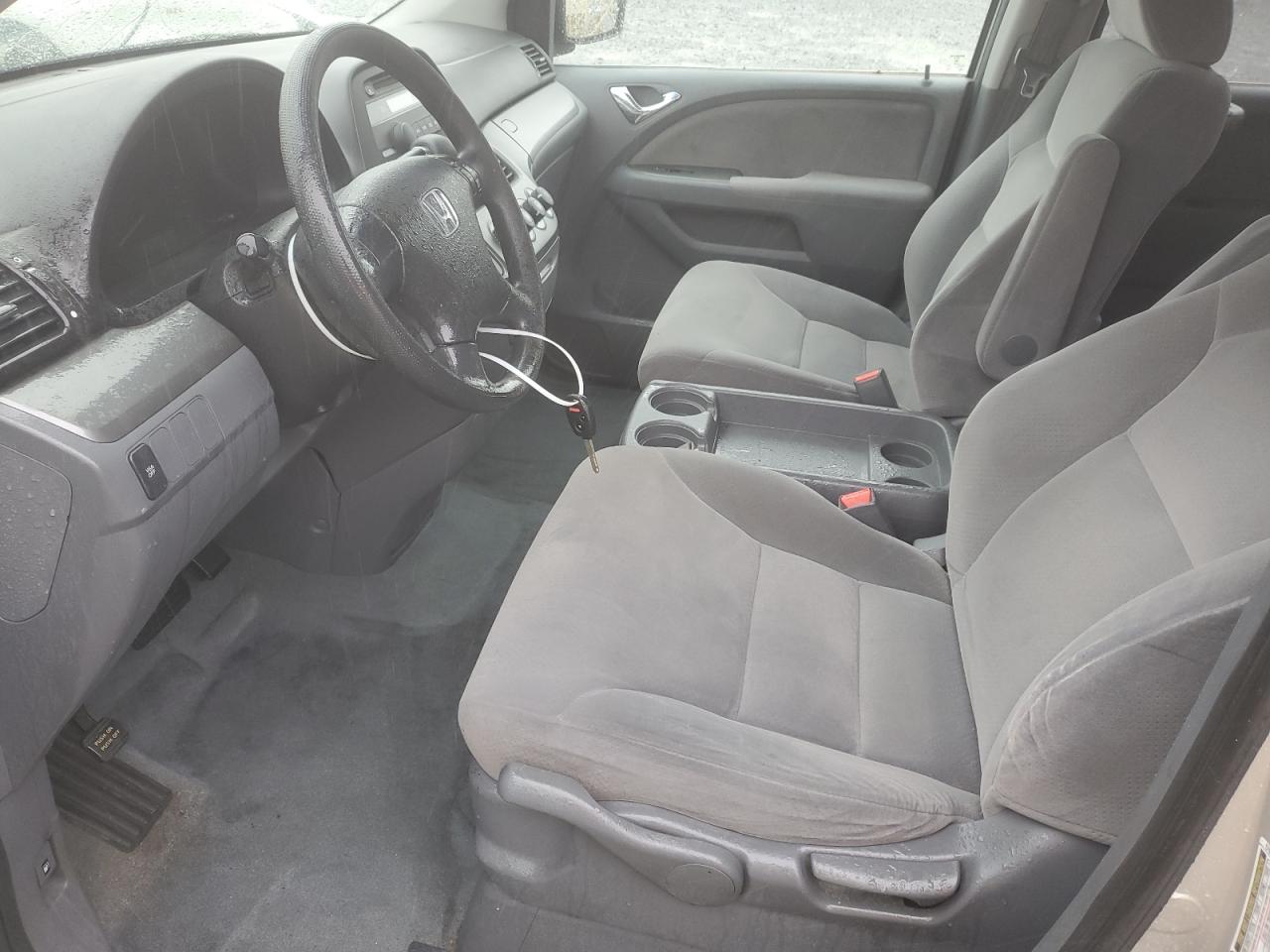 2006 Honda Odyssey Lx VIN: 5FNRL38256B014105 Lot: 56969395