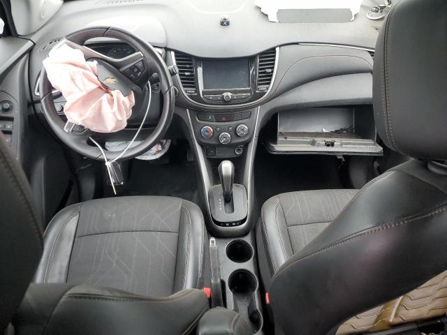 Parquets CHEVROLET TRAX 2017 Srebrny