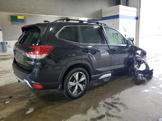  SUBARU FORESTER 2020 Czarny
