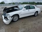 2006 Lincoln Town Car Signature на продаже в Louisville, KY - Front End