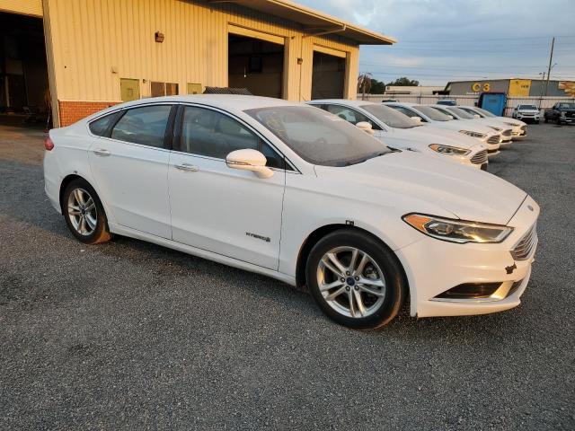  FORD FUSION 2018 Белый