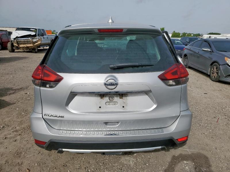  NISSAN ROGUE 2018 Серебристый