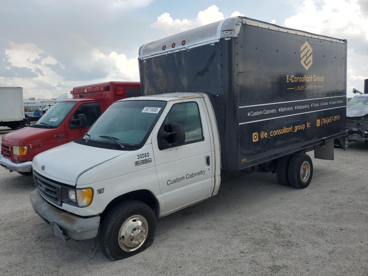 2000 Ford Econoline E350 Super Duty Cutaway Van zu verkaufen in Homestead, FL - Rear End