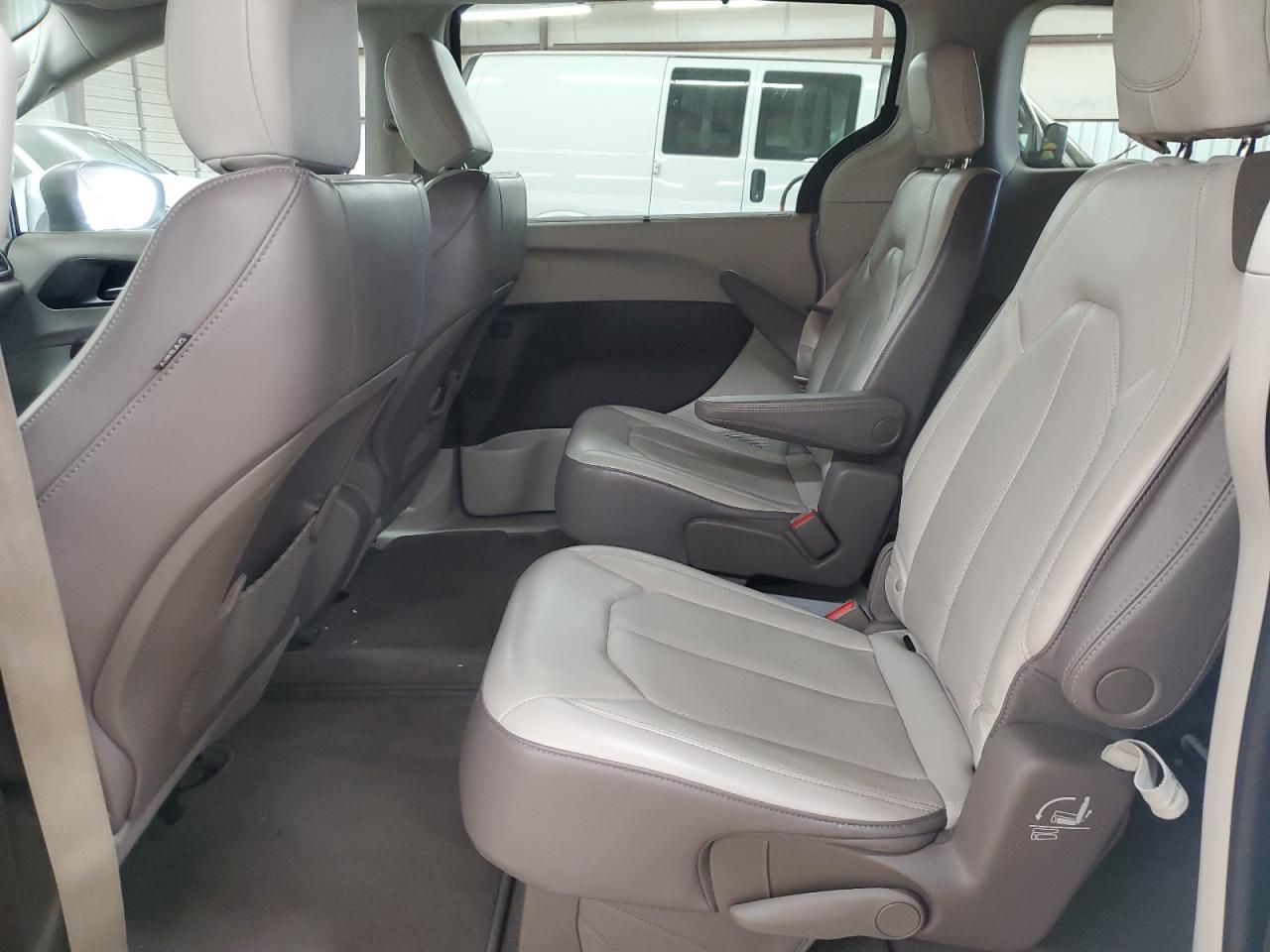 2020 Chrysler Voyager Lxi VIN: 2C4RC1DG8LR283298 Lot: 58198705
