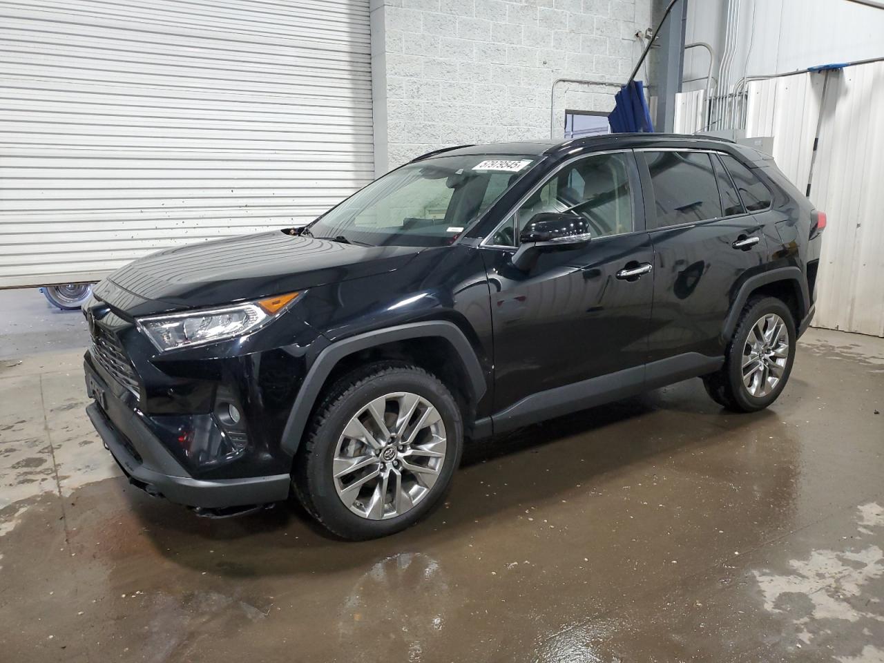 2019 Toyota Rav4 Limited продається в Ham Lake, MN - Front End