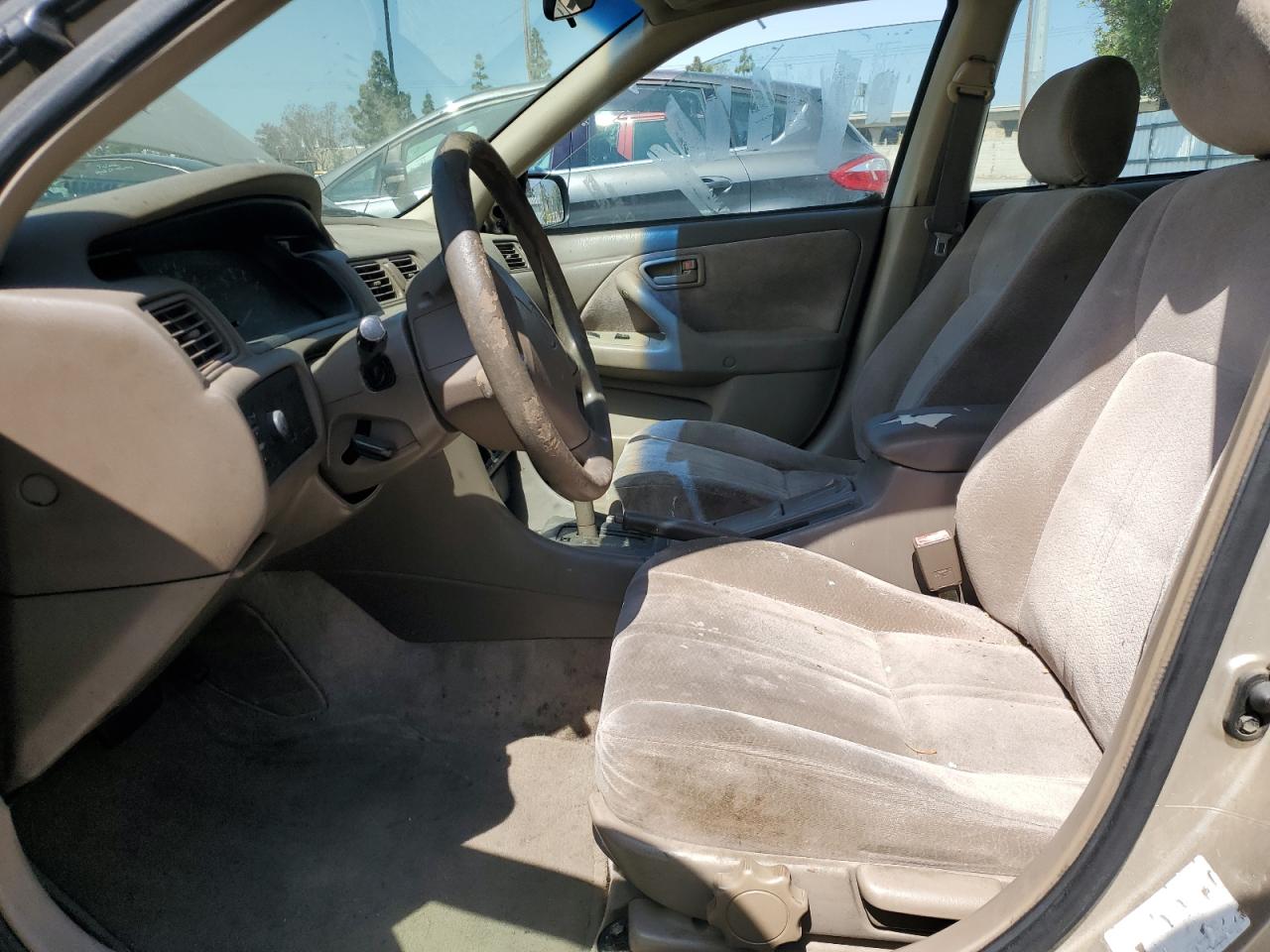 1999 Toyota Camry Le VIN: JT2BF22K5V0046585 Lot: 57061965