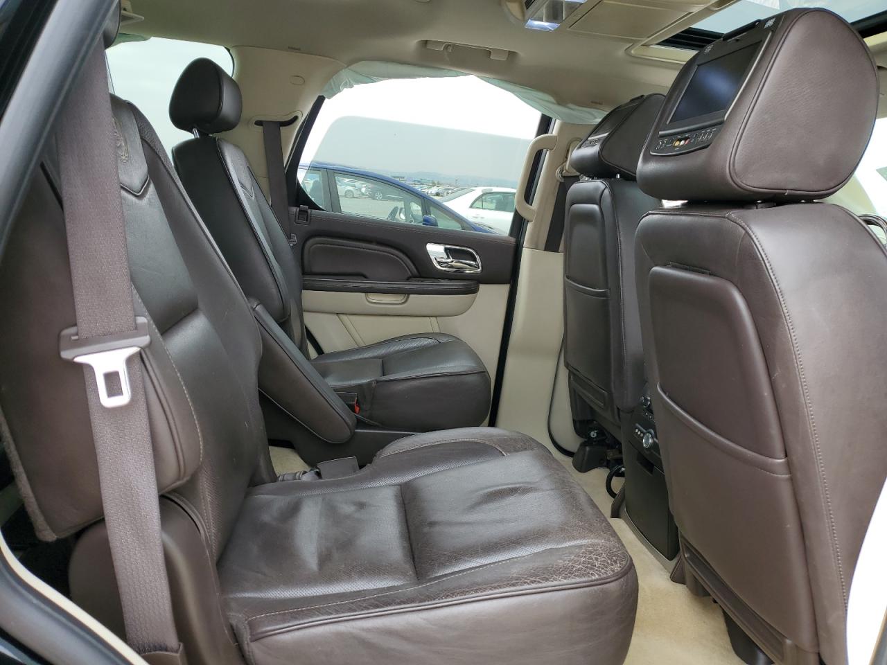 2009 Cadillac Escalade Platinum VIN: 1GYFK33279R269036 Lot: 57846755