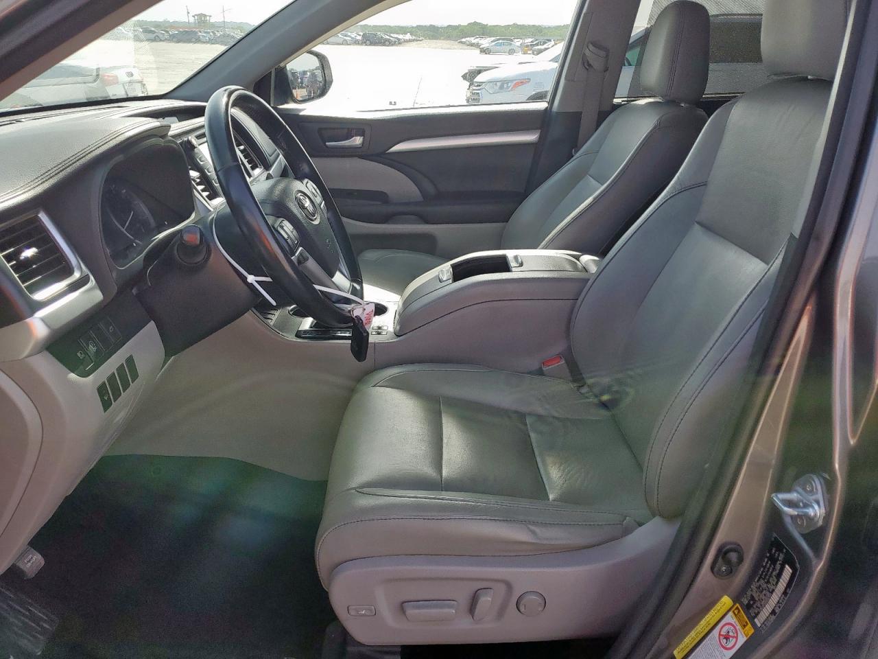 2017 Toyota Highlander Se VIN: 5TDKZRFH4HS507914 Lot: 56952875