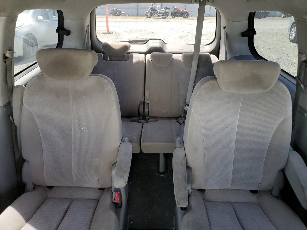 2010 Kia Sedona Lx VIN: KNDMG4C39A6327361 Lot: 57088805
