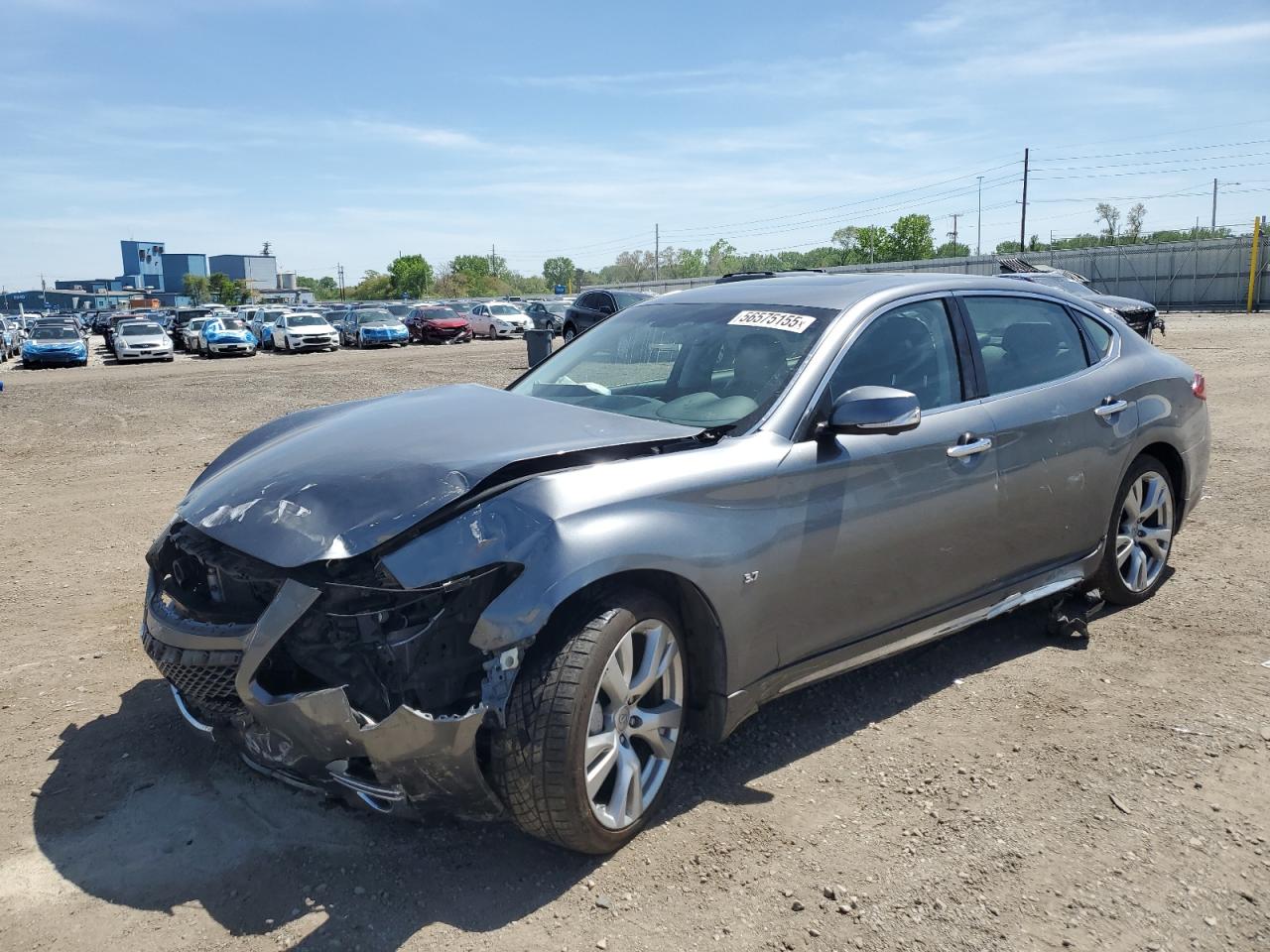 2017 Infiniti Q70L 3.7 for Sale in Des Moines, IA - Front End