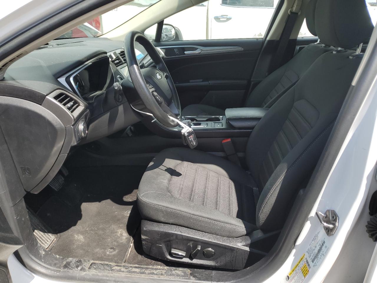 2020 Ford Fusion Se VIN: 3FA6P0LUXLR195734 Lot: 54032985