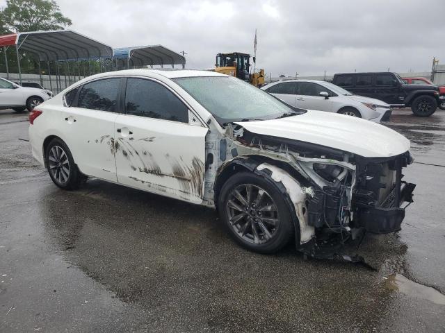 NISSAN ALTIMA 2017 White