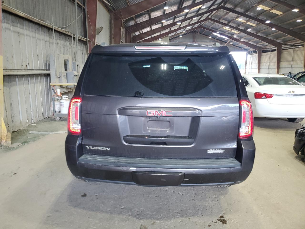 2017 GMC Yukon Sle VIN: 1GKS1AKC8HR199975 Lot: 56501235