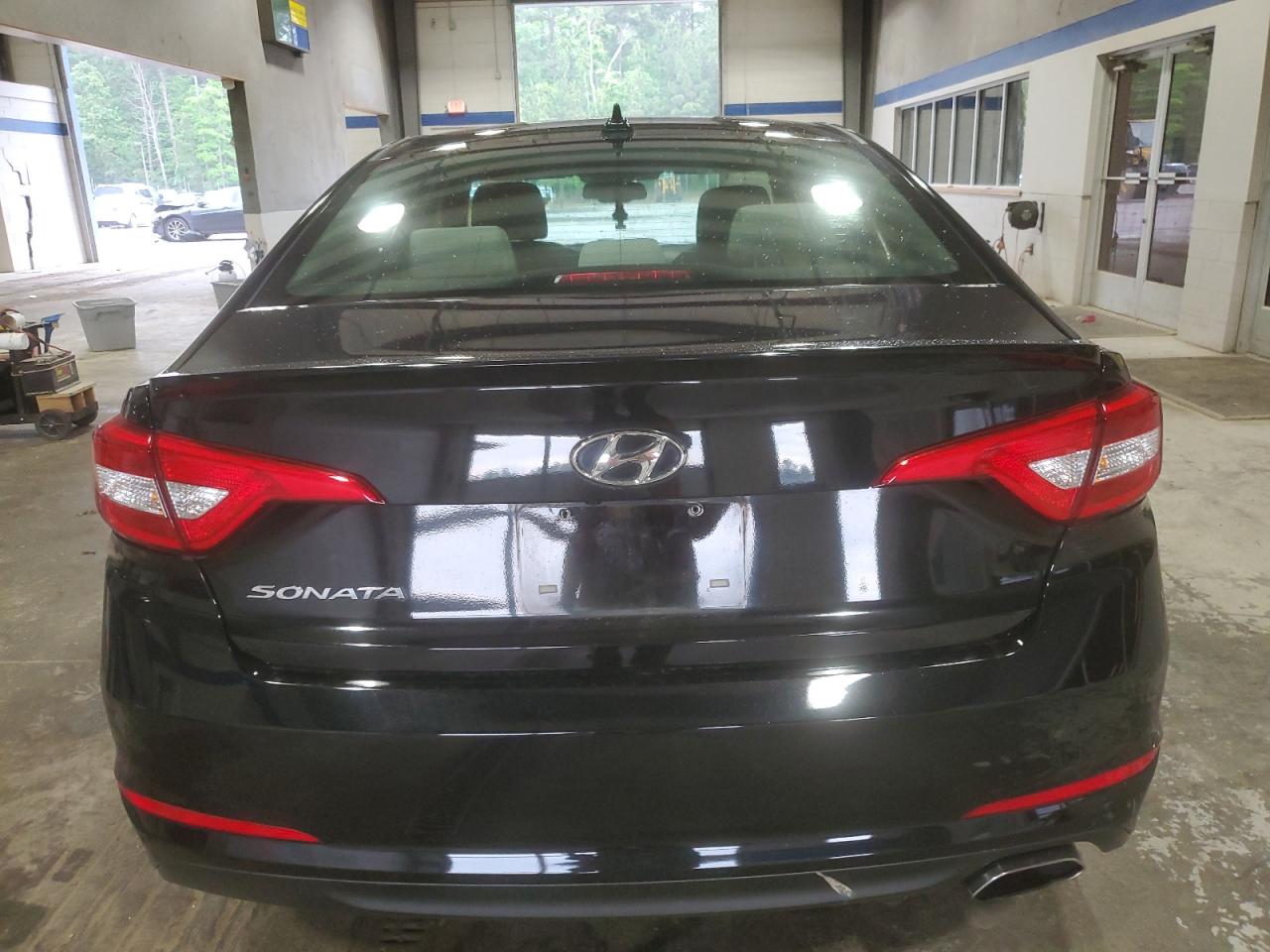 2017 Hyundai Sonata Se VIN: 5NPE24AF8HH558302 Lot: 56968265