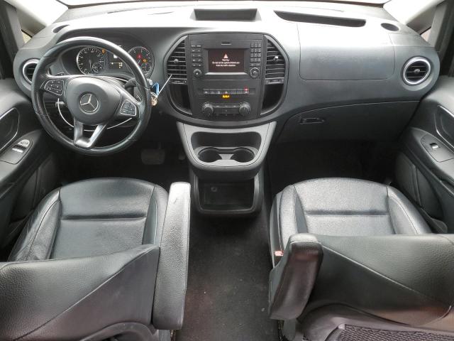  MERCEDES-BENZ METRIS 2018 Czarny